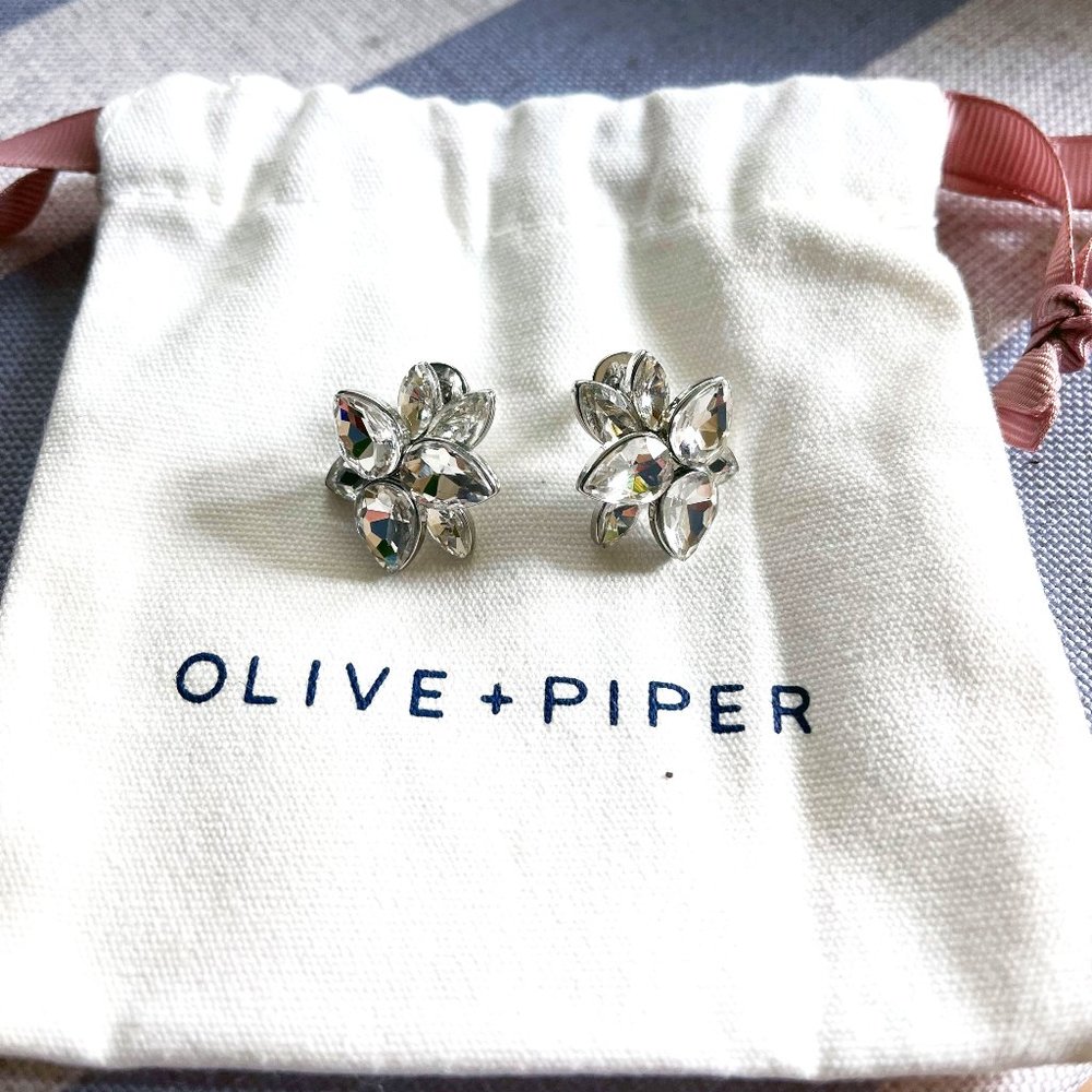 Olive + Piper - Versailles Stud Earrings